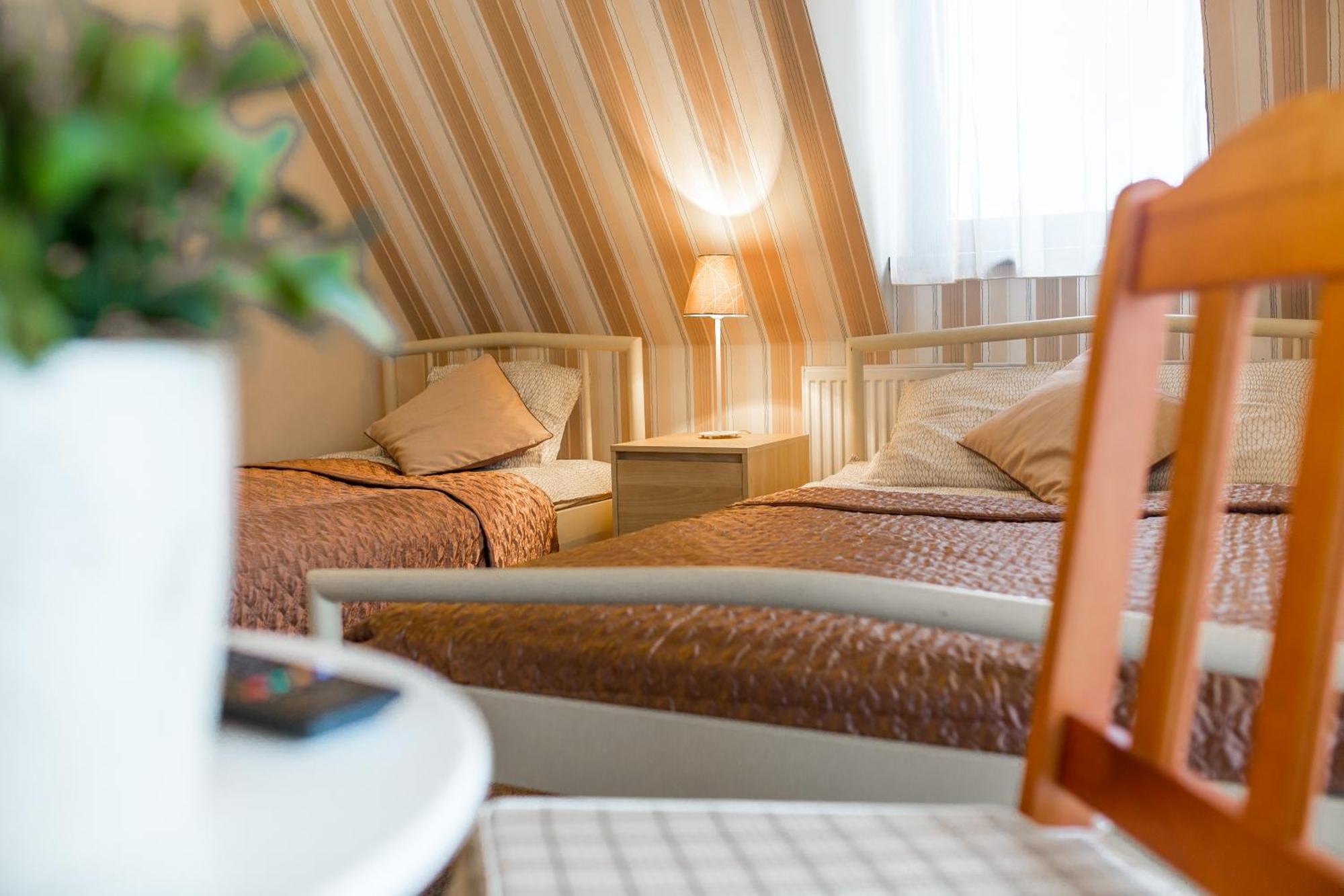 Bed and Breakfast U Kruka Ґронь Екстер'єр фото